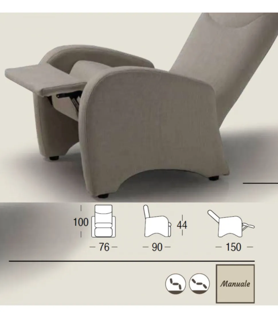 Poltrona Touring Di Il Benessere, Imbottita In Poliuretano E Rivestita In Pelle O In Tessuto.