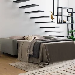 Regis, Divano Letto Contemporaneo Con Piedini Alti In Metallo