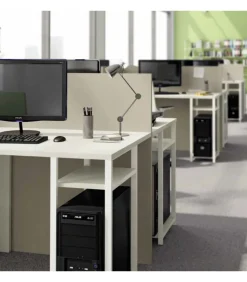 Scrivania A Tre Posti Per Uffici