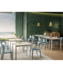 Sedia Abuela B Di Gaber, Realizzata Interamente In Italia In Tecnopolimero Per L'Outdoor.