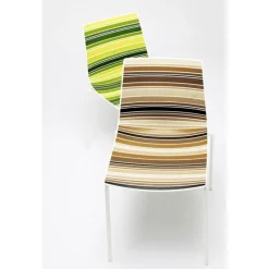 Sedia Colorfive Na Gioco Di Colori Brillanti E Pastello