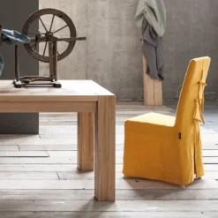 Sedia Design Imbottita Con Gonna Camilla