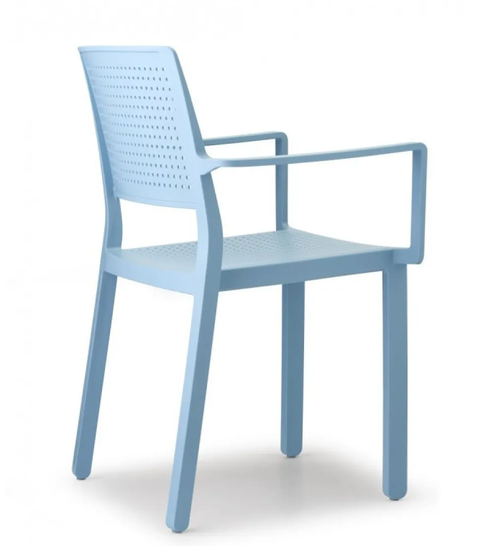 Sedia Emi Di Scab, Realizzata In Tecnopolimero Per Outdoor, Certificata Da Catas.