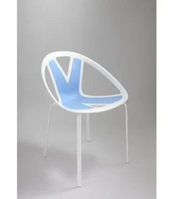 Sedia Extreme Giovane, Dinamica E Creativa