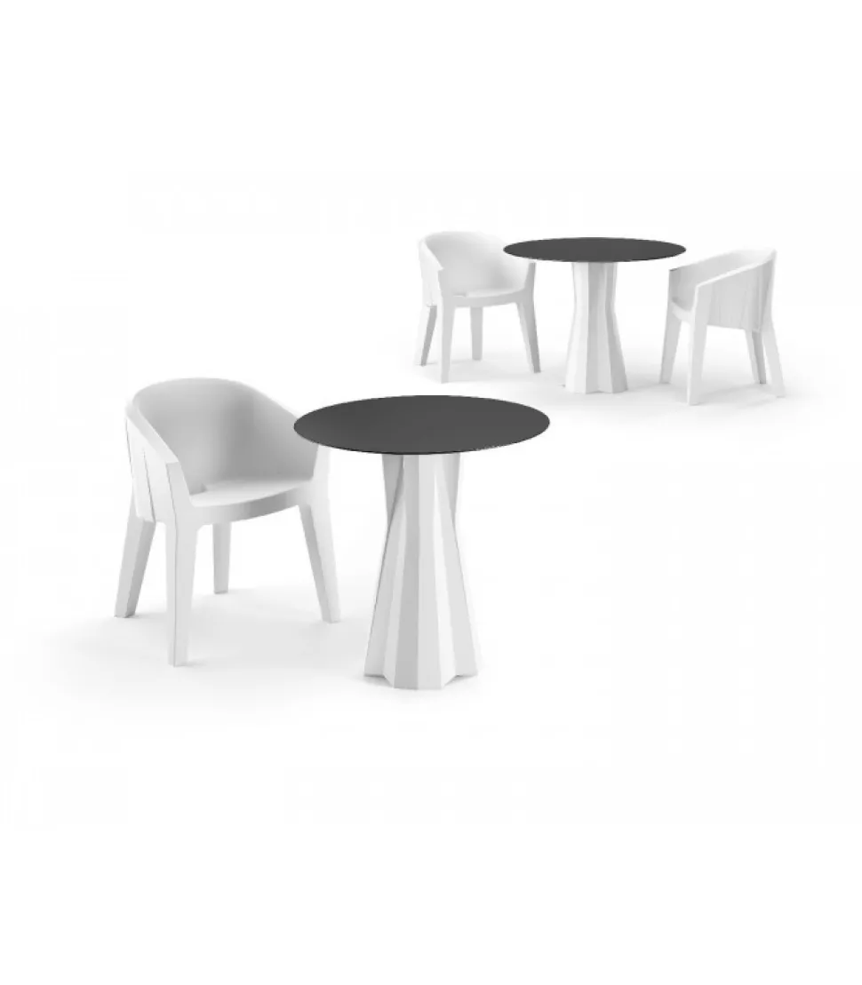 Sedia Frozen Di Plust, Vanta Il Marchio "Made In Italy" E La Certificazione Catas.