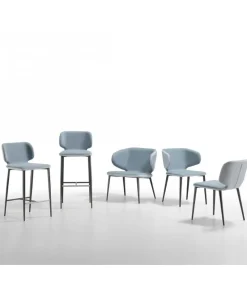 Sedia Imbottita Disponibile Con Gambe In Legno E Metallo Laccati Vari Colori