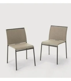 Sedia Impilabile Con Struttura In Acciaio Laccato