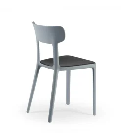 Sedia In Polipropilene Colorato