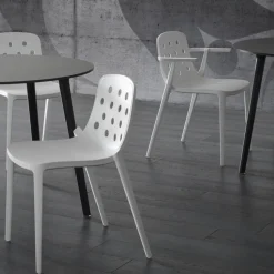 Sedia Isidora Versatile E Brillante