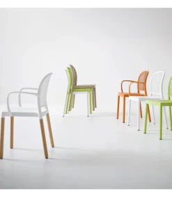 Sedia Panama Bl Con Struttura In Legno Di Faggio.