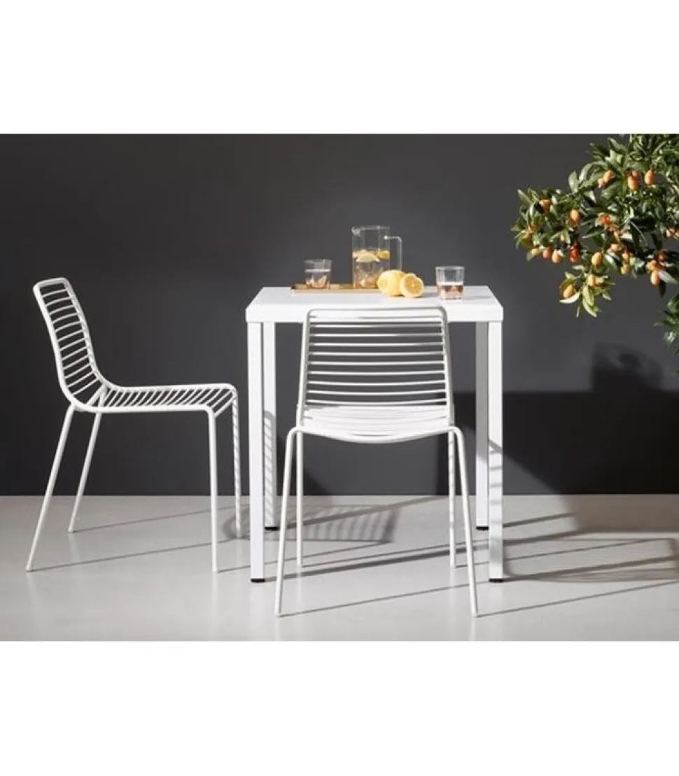 Sedia Per L'Outdoor Summer Di Scab, Realizzata In Italia In Acciaio Zincato E Verniciato.