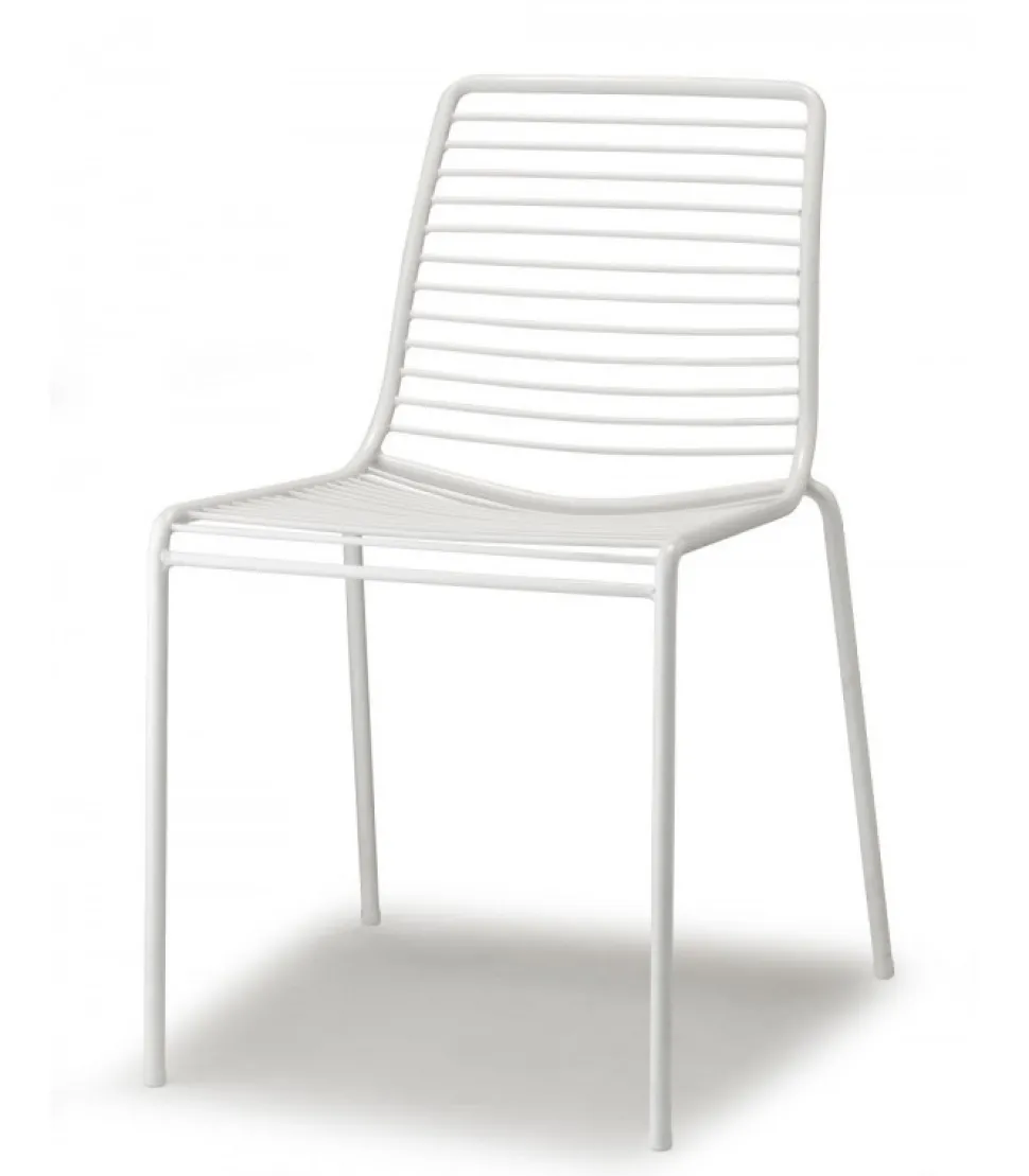 Sedia Per L'Outdoor Summer Di Scab, Realizzata In Italia In Acciaio Zincato E Verniciato.