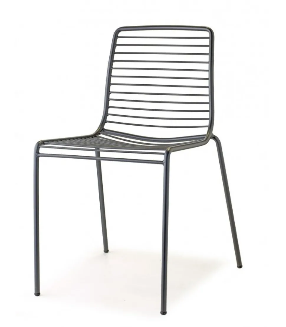 Sedia Per L'Outdoor Summer Di Scab, Realizzata In Italia In Acciaio Zincato E Verniciato.