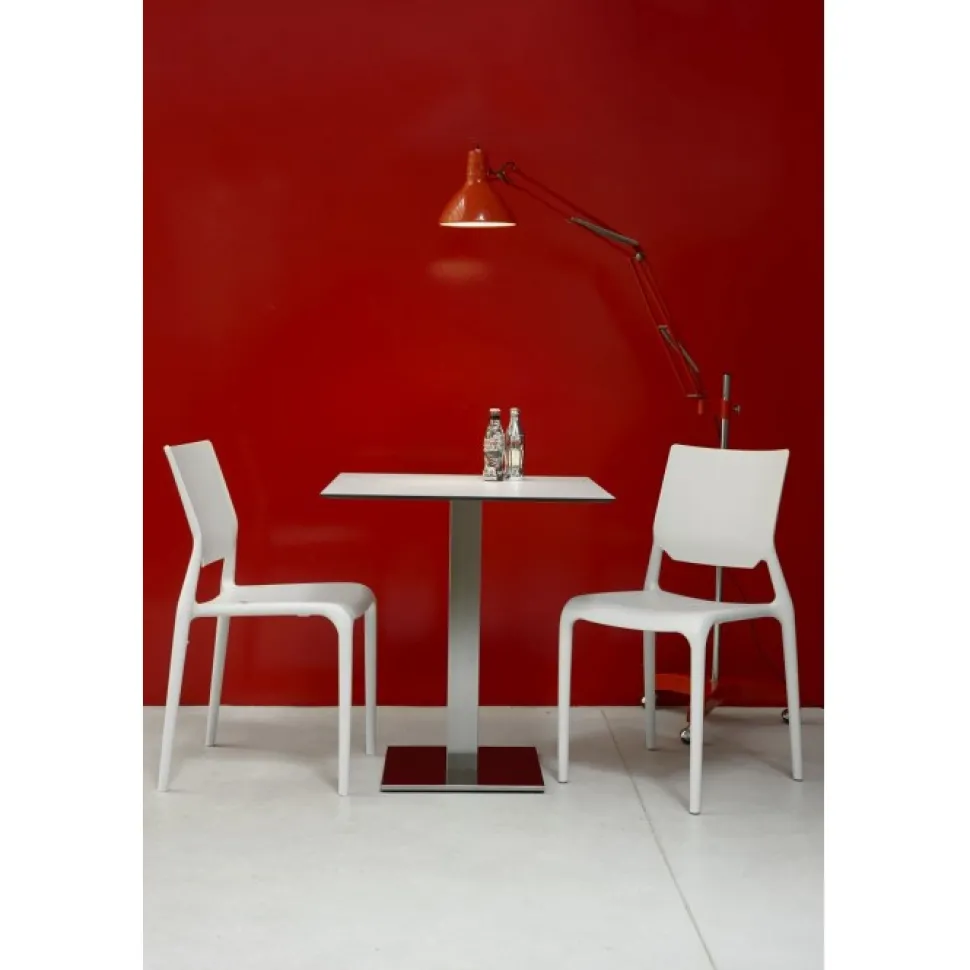 Sedia Per Outdoor Sirio Di Scab, Realizzata In Italia In Tecnopolimero, Disponibili 5 Colori.