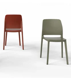 Sedia Tipa, Disponibile Con Seduta Imbottita.