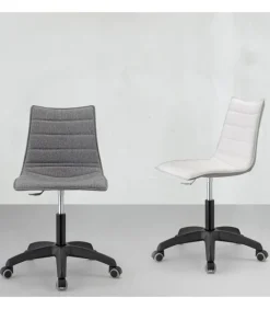 Sedia Zeus Pop 2656, Prodotta In Italia Da Scab Con Materiali Realizzati In Italia.