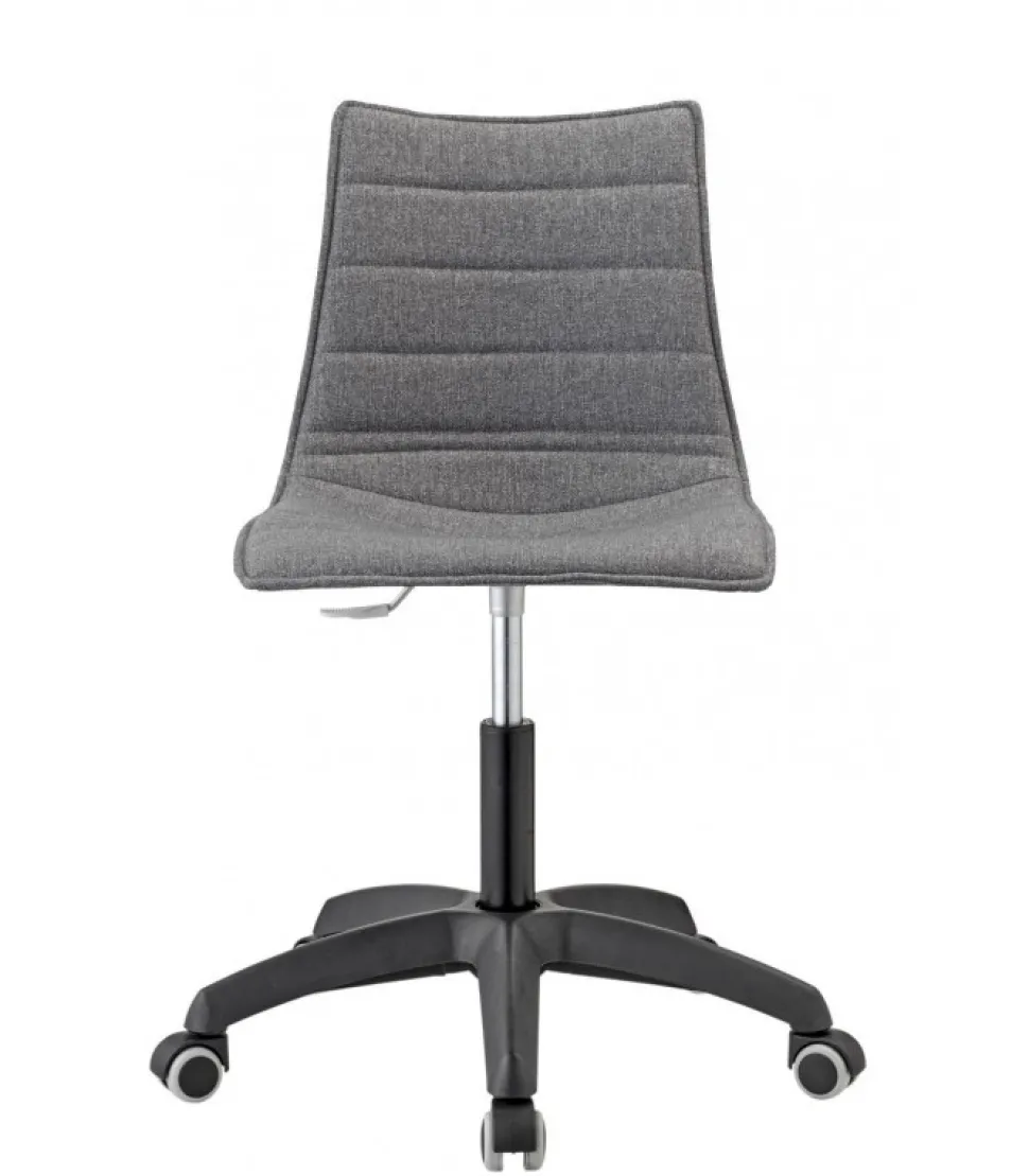 Sedia Zeus Pop 2656, Prodotta In Italia Da Scab Con Materiali Realizzati In Italia.