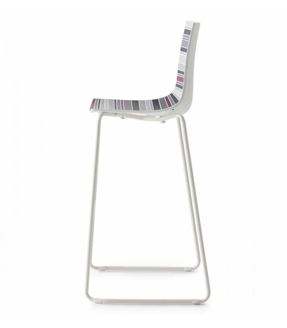 Sgabello Con Scocca Multicolore.