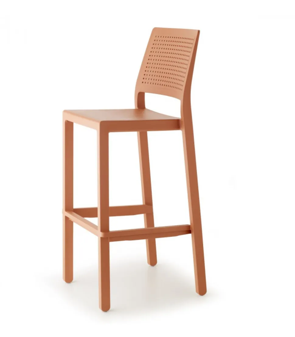 Sgabello Emi Di Scab, In Tecnopolimero Rinforzato In Fibra Di Vetro Per L'Outdoor.