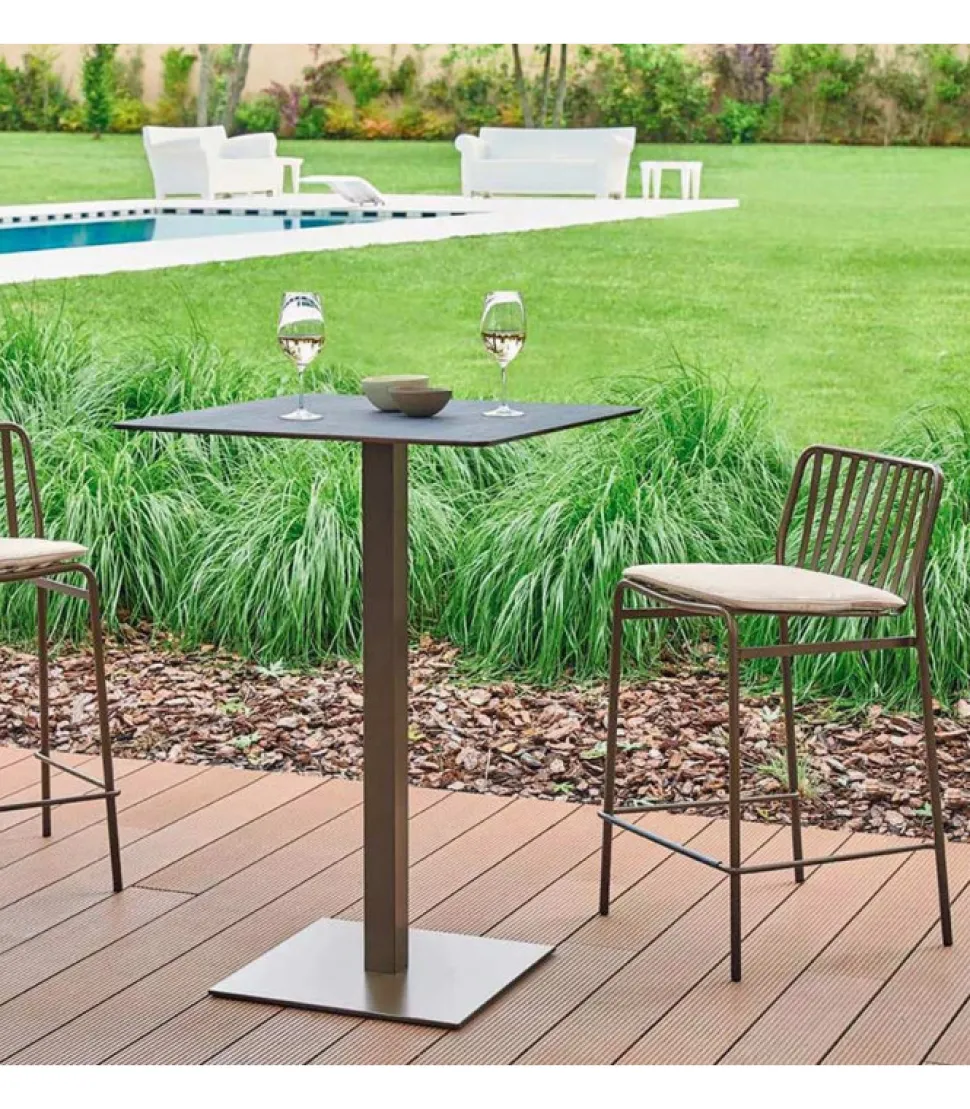 Sgabello In Metallo Impilabile