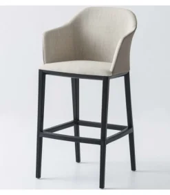 Sgabello Manaa St Con Seduta Imbottita E Rivestita.