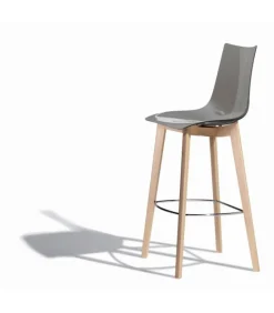 Sgabello Natural Zebra Di Scab, Disponibile In Due Dimensioni, Adatto A Spazi Privati E Contract.