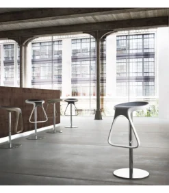 Sgabello Octo Girevole.