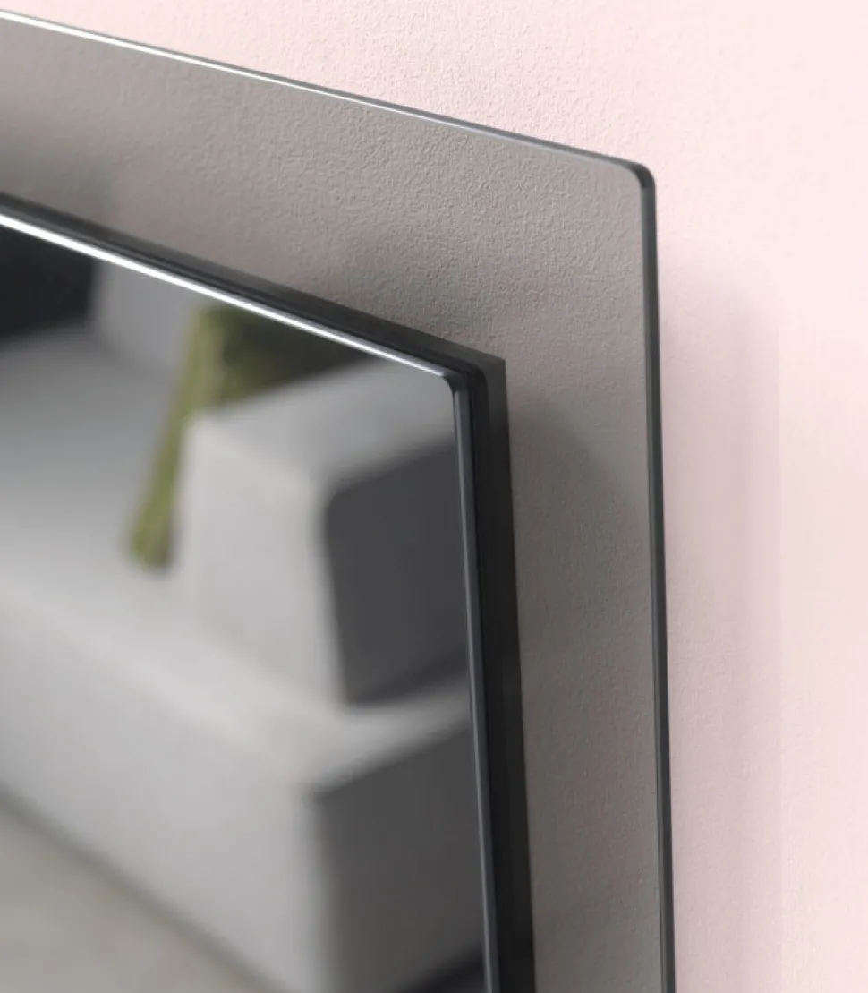 Specchiera Da Parete Il Vetro Trasparente