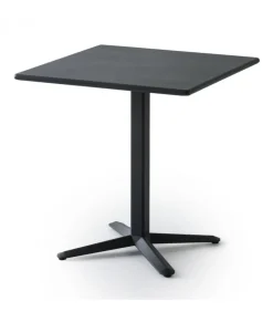 Tavolino Arket Q Con Piano Quadrato In Acciaio.