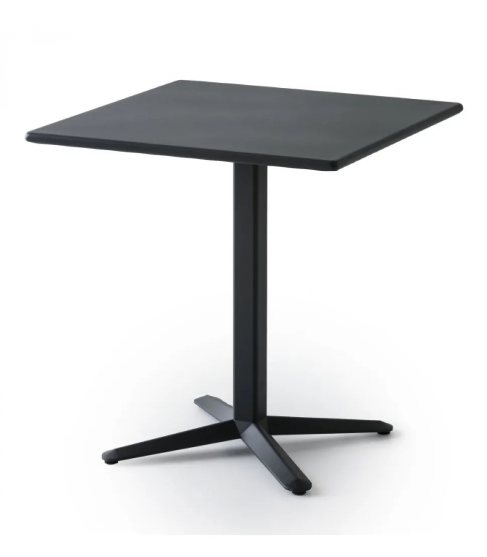 Tavolino Arket Q Con Piano Quadrato In Acciaio.