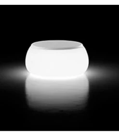 Tavolino In Polietilene Con Contenitore. Ottimo Per Indoor E Outdoor. 100% Made In Italy.