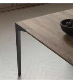 Tavolo Allungabile Con Piano Laminato Hpl E Fenix, Con Gambe In Metallo Verniciato.Da 120 A 160 Cm. - Art.Tv125Al