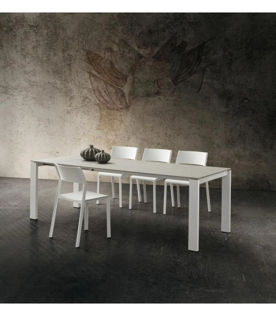 Tavolo Allungabile Con Piano Laminato E Vetro Con Gambe In Metallo Verniciato.Da 138 E 160 Cm. - Art.Tv110Al