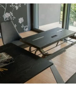 Tavolo Allungabile Delta At132 Di Altacom, Realizzato Interamente In Italia, Disponibile In Due Dimensioni.