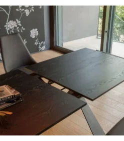 Tavolo Allungabile Delta At132 Di Altacom, Realizzato Interamente In Italia, Disponibile In Due Dimensioni.