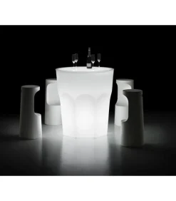 Tavolo Con Luce A Led Integrata, Accessoriabile Di Kit Di Fissaggio, Per Indoor E Outdoor.