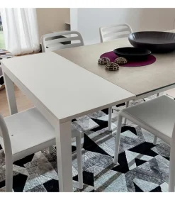 Tavolo Cucina Allungabile Con Piano Laminatohpl E Fenix Con Gambe In Metallo Verniciato. L. 138 E 160 X90 Cm. - Art.Tv120Al