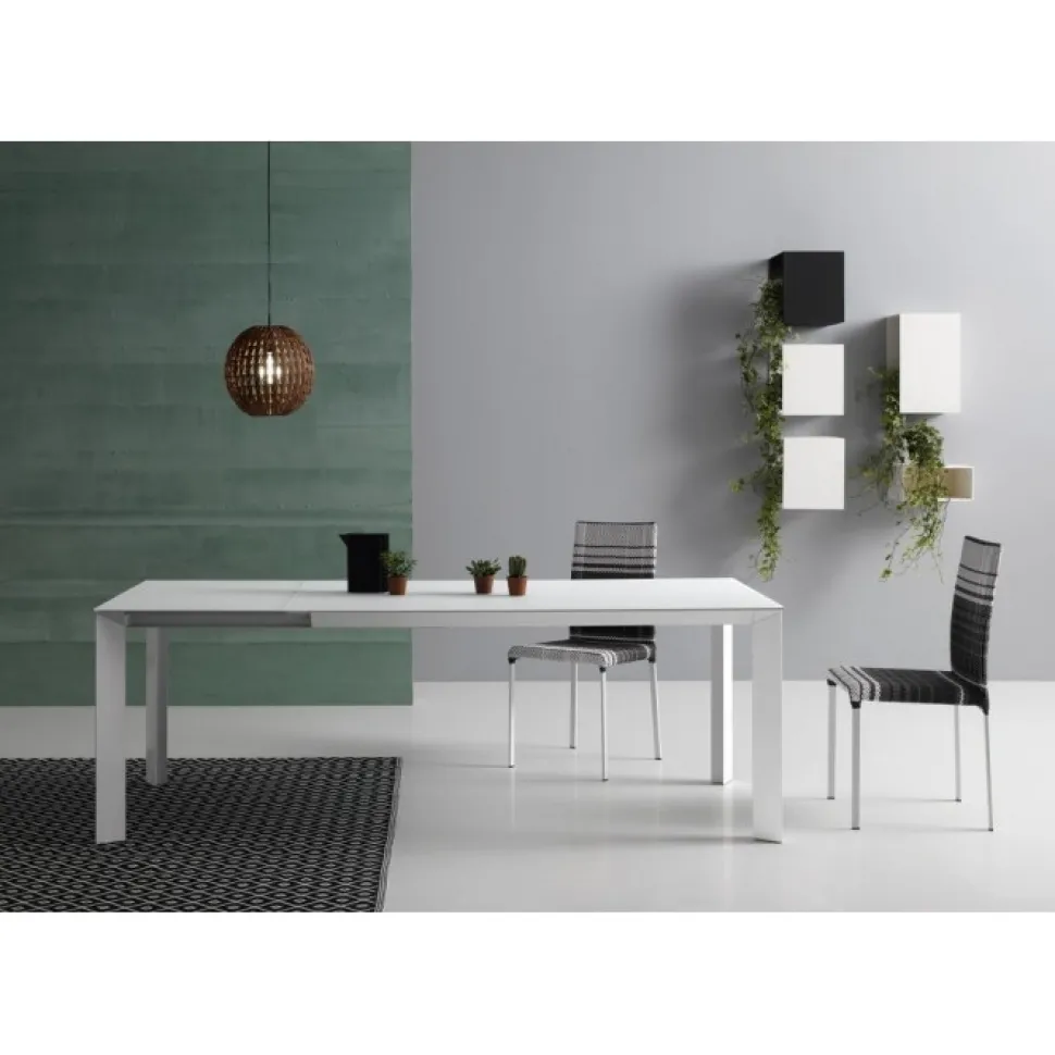 Tavolo Diamante Allungabile Con Basamento In Metallo