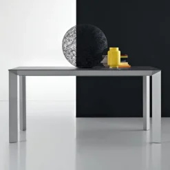 Tavolo Diamante Allungabile Con Basamento In Metallo