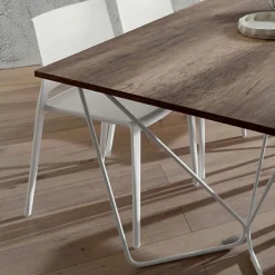 Tavolo Fisso Con Base In Metallo A Traliccio E Piano Laminato O Legno Scortecciato. Nella Lunghezze 170 E 200 Cm X 100 Cm Srt Tv134