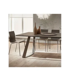 Tavolo Fisso Con Piano In Vari Materiali E Finiture E Base In Metallo. Nelle Misure 170X100 E 200 X 100 Cm