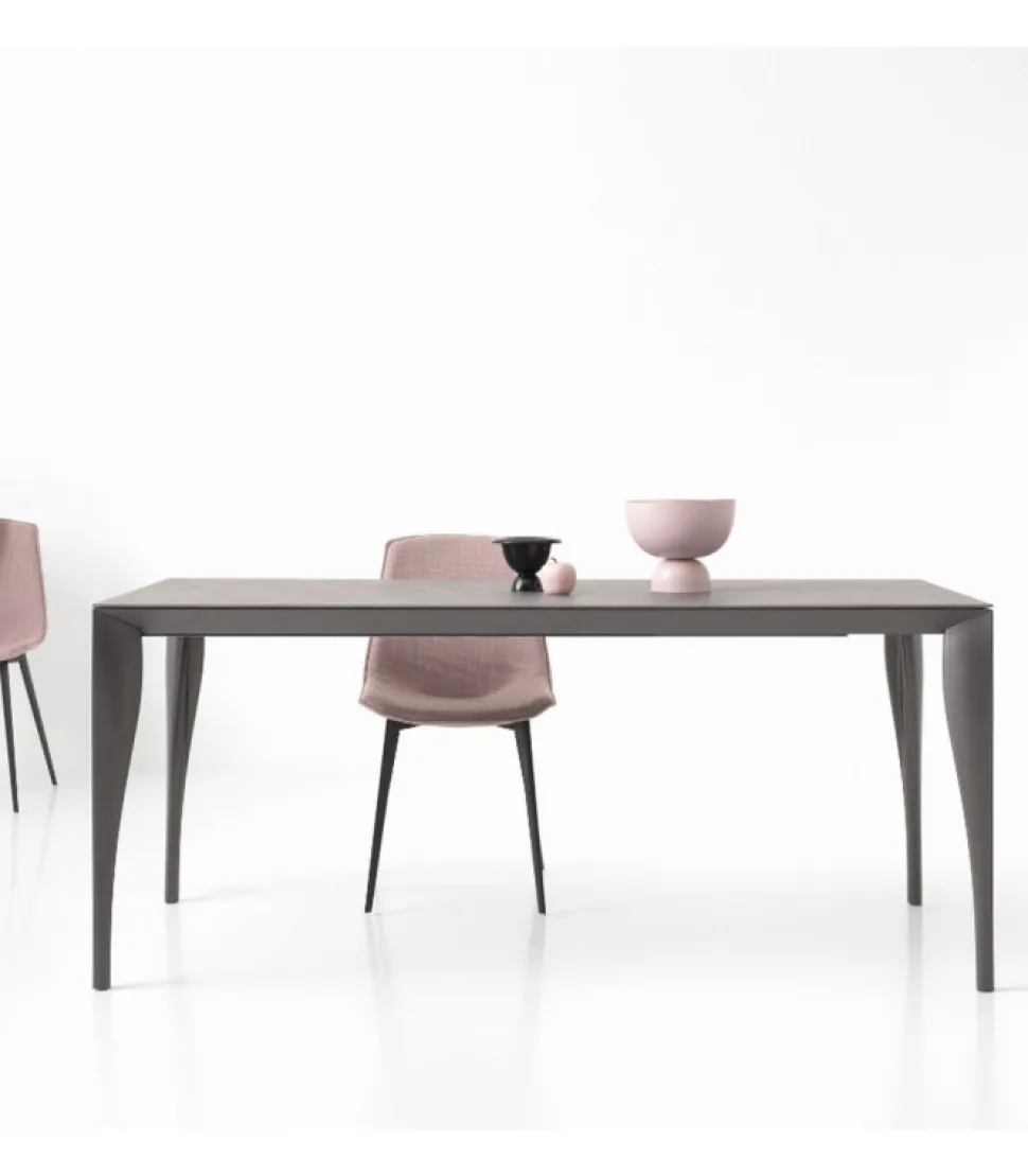 Tavolo Marilyn Con Struttura In Acciaio.