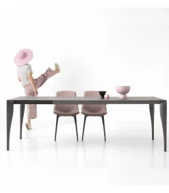 Tavolo Marilyn Con Struttura In Acciaio.