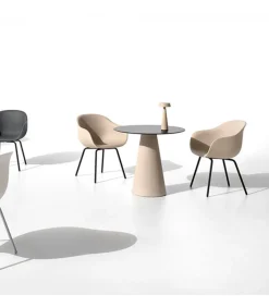 Tavolo Per L'Uso Outdoor, Piano In Hpl E Base In Polietilene, Certificato Da Catas.