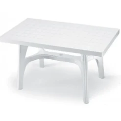 Tavolo Rettango Per L'Outdoor, Realizzato Da Scab In Italia In Tecnopolimero Resistente.