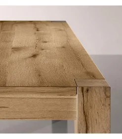 Tavolo Solid: Eleganza E Versatilita Con Piano In Listellare Impiallacciato Disponibile In Varie Finiture.