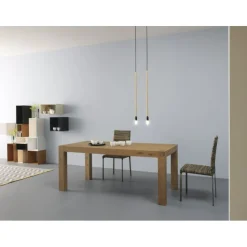 Tavolo Tola Allungabile Ha La Struttura Completamente Impiallacciata In Rovere Nodato