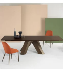 Tavolo Twist Con Allunghe Da Entrambi I Lati.