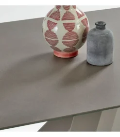 Tavolo Twist Con Allunghe Da Entrambi I Lati.