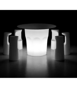 Vaso Arredo In Polietilene Per Outdoor, Accessoriabile Di Luce A Led E Fissaggio A Terra.